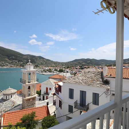 House Of Town Apartment Skopelos Town Bagian luar foto