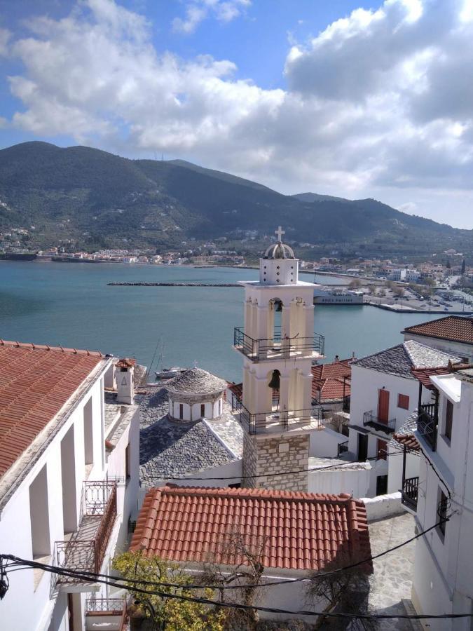 House Of Town Apartment Skopelos Town Bagian luar foto