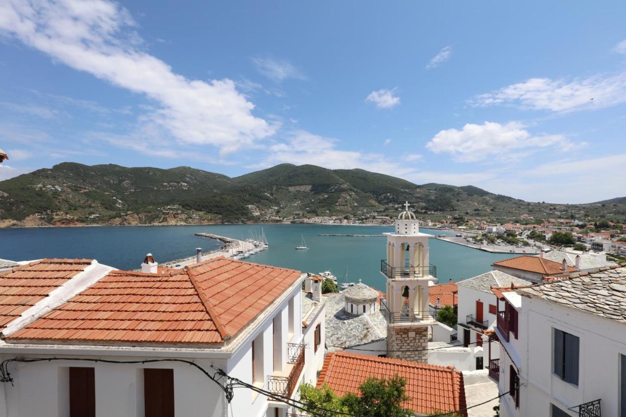 House Of Town Apartment Skopelos Town Bagian luar foto