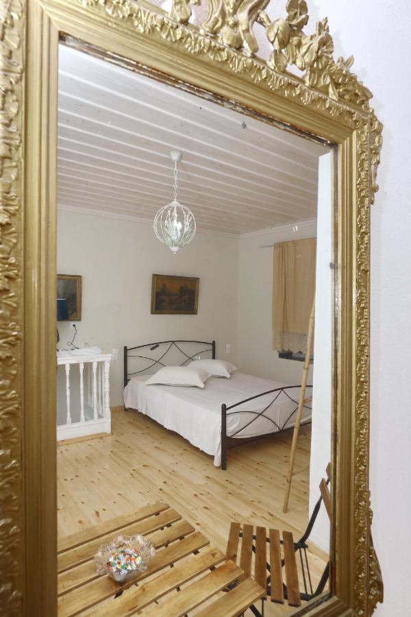 House Of Town Apartment Skopelos Town Bagian luar foto